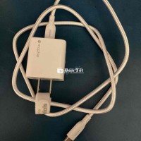 Cần bán cục sạc Mophie 20w C to C màu trắng