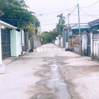 Đất kiệt oto nằm giữa chợ Bình Kỳ