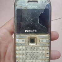 Điện thoại Nokia E72 cổ -  Cần tìm chủ mới