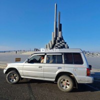 Mitsubishi Pajero 7 chỗ 4x4 nhập khẩu Nhật Bản