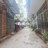 NHÀ 7,5 TỶ KHU PHÂN LÔ QUÂN ĐỘI – CỔ NHUẾ - THOÁNG TRƯỚC, SAU - CHỦ TẶNG NỘI THẤT - GẦN ĐƯỜNG Ô TÔ TRÁNH