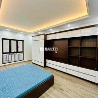 Đức Thắng - Lô Góc - Gần Phố - Gần Ô Tô - Chỉ 6.9 tỷ