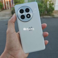 OnePlus 13 12/256GB - Siêu phẩm Chip 8 Gen 2!