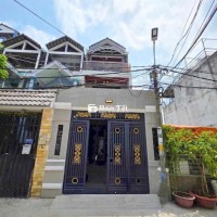 BÁN NHÀ XE HƠI ĐẬU VÔ SÂN NHÀ