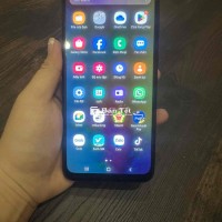 muốn bán đt samsung m20