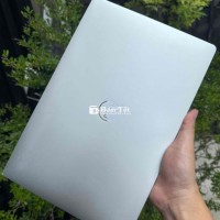 Dell Xps 9370 Màn 4K i7 8550U Ram 16G SSD 240GB