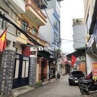 Chính chủ cần bán gấp nhà 6 tầng Nguyễn Văn Linh -Long Biên