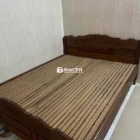 giường gỗc tốt , bền