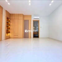 MẶT TIỀN QUẬN 2 KHU THẢO ĐIỀN CHỈ 5TY NHẬN NGAY SHR HẺM 6M KHU VIEW Q1