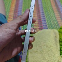 Bán hoặc đổi iPhone SE3 128GB - Zin đẹp, pin 97%  