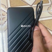 Ổ di động 500-1TB lưu trữ dữ liệu dự phòng.
