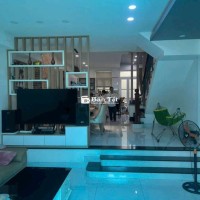 Nhà đẹp ,giá rẻ nhất khu vực
