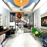 Bán nhà 60m2 ngay chợ Hiệp Bình chỉ 5,4 tỷ