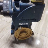 Bán máy bơm Panasonic model 200
