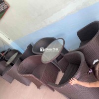 có 9 bộ bàn ghế