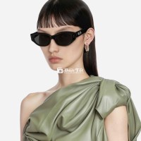 cần bán lại kính gentle monlter banven mẫu mới