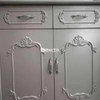Tủ gỗ custom khắc hoạ tiết màu da nhạt