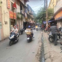 Nhà mặt phố Trần Quý Cáp 28 M*3 tầng , mặt tiền 4.7 M, 2 ngủ thoáng.