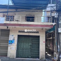 Mặt bằng kinh doanh trước cổng chính chợ An Hai Đông