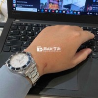 dư nên bán bớt 2 đồng hồ nhật