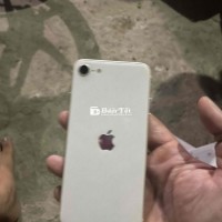 Iphone SE 2022 mới mua ít dùng.  máy đẹp. bư mới