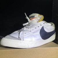 Giày Nike trắng size 41