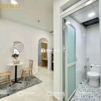 Cho Thuê Căn Hộ 1PN Full Nội Thất Ngay Lạc Long Quân, Ngã Tư Bảy Hiền