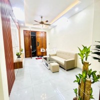 BÁN NHÀ VIP Ô CHỢ DỪA, 42 M,THANG MÁY, FULL NỘI THẤT, CHỈ 20 M RA PHỐ