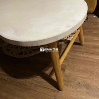 Có cái b trà hình chụp