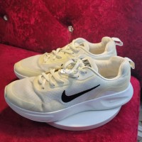 Giày chạy bộ nike nhẹ size 41