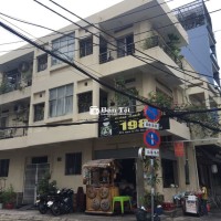 Góc 2 mặt tiền Đoàn Thị Điểm, PN - DT: 4,5x13m - 3 Tầng - Giá: 19,5 tỷ