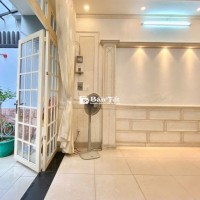Phố ẩm thực Phan Xích Long, p2, PN- DT: 4x20,5m - 4 tầng - Giá 16,5 tỷ