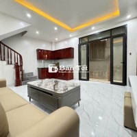 BÁN GẤP NHÀ ĐẸP Ở NGAY PHỐ LỤA HÀ ĐÔNG,35M2,5 TẦNG,LÔ GÓC HƠN 6 TỶ