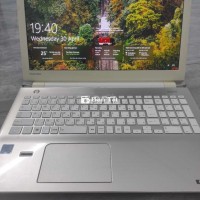 Máy Tính Toshiba Core i7 6500U, RAM 8GB, SSD 120GB - Máy Đẹp, Pin Trâu, Bền Bỉ  