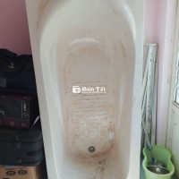 bồn tắm còn tốt ,