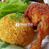 Cơm gà mắm tỏi nguyên góc tư