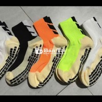 vớ thể thao chống trợt