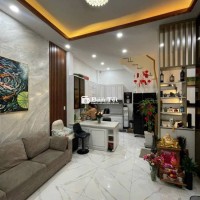 Nhà 2 Mặt Tiền Đường Số, Gần Hồ Bơi Vân Đồn Quận 4, Giá Nhỉnh 7 Tỉ  