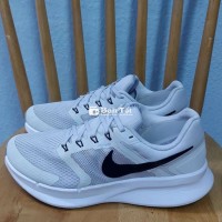 Size 41. Giày Nike mới 85%