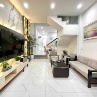 Nhà 2 MÊ Gần Nguyễn Văn Linh full nội thất