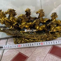 ngựa bát mã ngang 31 nặng 3,5kg bằng đồng đúc