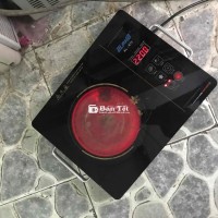 Bếp điện hồng ngoại mặt cảm ứng nấu ko kén nồi