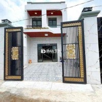 Cần bán gấp nhà gần UBND Xã Tân Kiên , giá 1tỷ330 , có sổ hồng riêng