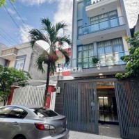 Bán Nhà Hóc Môn Mới Hiện Đại 5 dài 20M 3 lầu sang trọng ngay khu VIP