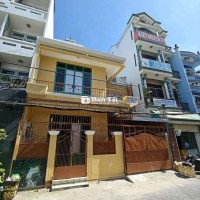 Nhà cho thuê hẻm xe tải - DT 9x7m, 1 trệt 1 lầu