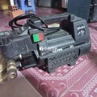 Bán máy rửa xe còn rất mới đẹp xài Ok