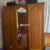 Bộ tủ gỗ lớn tặng kèm kệ sách gỗ - Mua tủ gỗ xoan đào lớn tặng kệ sách gỗ
