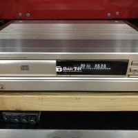 Đầu tháng giảm giá 2 đầu CD marantz và Denon 100V