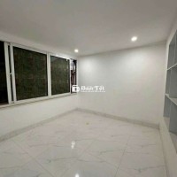 Cho thuê nhà Tập thể 2pn - 8 triệu/ tháng