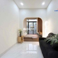THUÊ NGAY PHÒNG 32M2 FULL NỘI THẤT ngay Nguyễn Gia Trí, Bình Thạnh